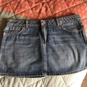 Guess Premium Denim Mini skirt size 31, US 11/12